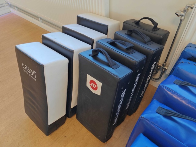 1484187-13 Träningsredskap för boxning