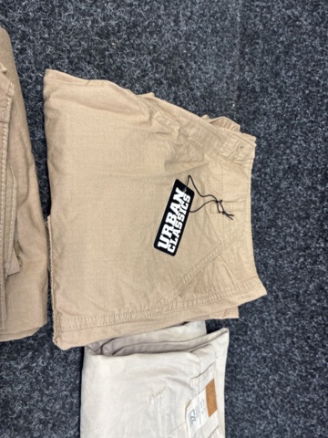 1529313-16 10 pcs Pants/Jeans, mixed sizes