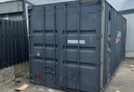 1344298 20-foot container / storage container with interior lining
