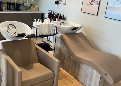 Image representing the auction - Divestment from hair salon