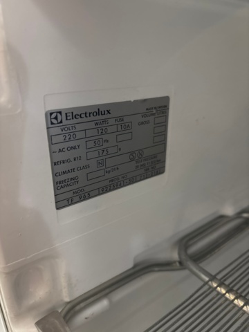 1411052-10 Kylskåp, frysar 2 st - Severin, Electrolux, Cylinda