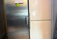 1411047 Kyl 1 st och kombinerad kyl/frys 2 st - Siemens, Electrolux, Hoover