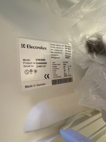 1411047-15 Kyl 1 st och kombinerad kyl/frys 2 st - Siemens, Electrolux, Hoover