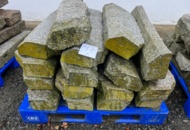 1520647 Curbstone