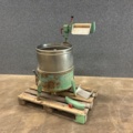 1530251-1 Historic, manually operated washing machine with an associated clothes wringer