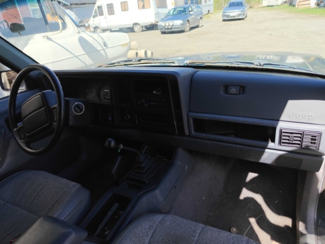 1485162-15 Jeep Cherokee 5-dörrar 2.5 4WD Manuell, 116hk, 1995