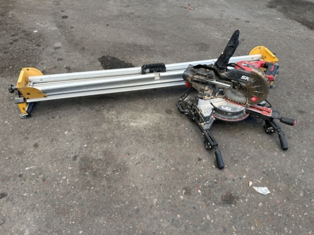 1504185-1 Kap- och gersåg med stativ - SKIL BT1E1310