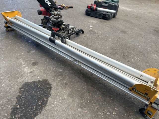 1504185-10 Kap- och gersåg med stativ - SKIL BT1E1310