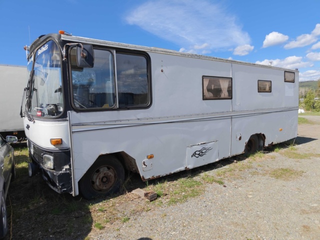 1485168-1 Mercedes-Benz  913/42 husbuss/servicebuss -1976
