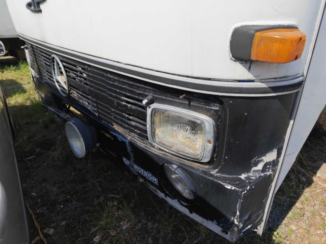 1485168-9 Mercedes-Benz  913/42 husbuss/servicebuss -1976