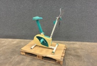 1531035 Äldre motionscykel