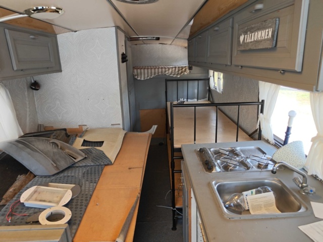 1485168-14 Mercedes-Benz  913/42 husbuss/servicebuss -1976