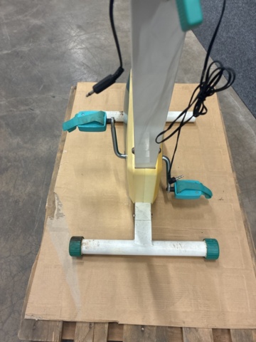 1531035-18 Äldre motionscykel