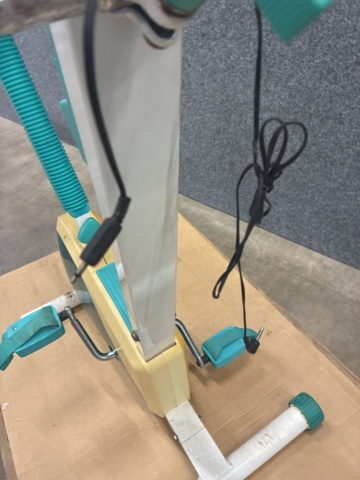 1531035-20 Äldre motionscykel