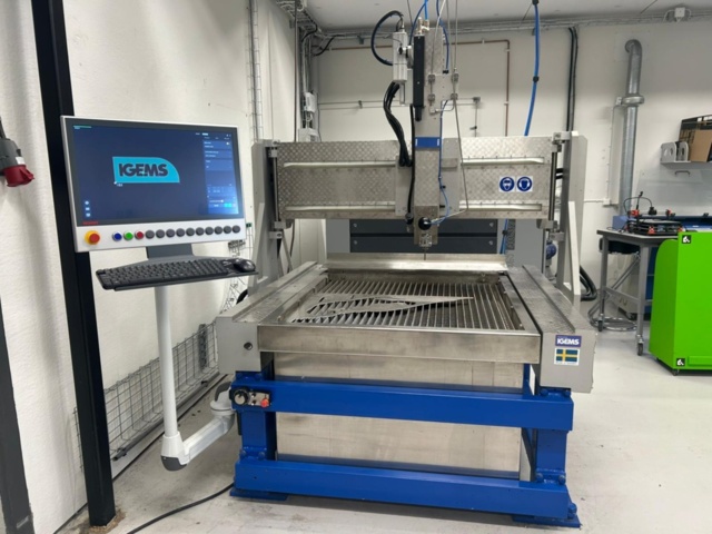 1531106-1 Waterjet cutting machine IGEMS CNC 3-Axis -2022