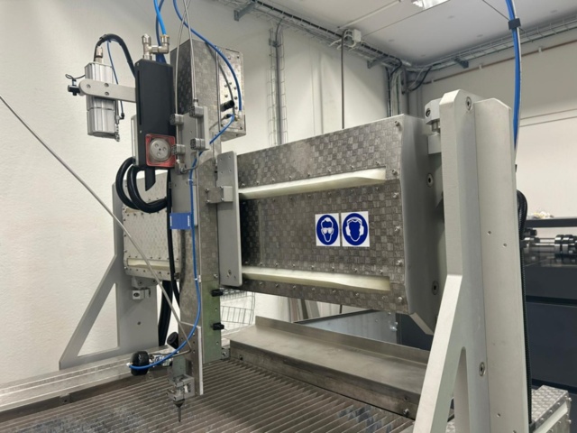 1531106-7 Waterjet cutting machine IGEMS CNC 3-Axis -2022