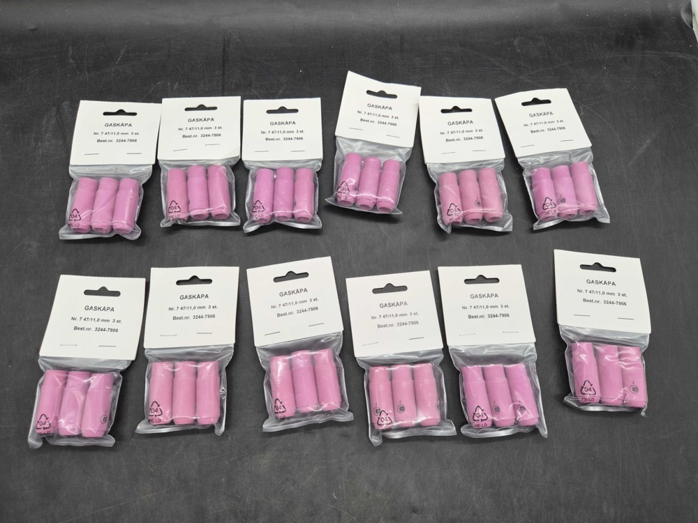 1531051-1 Gaskåpor 12 förpackningar - 11,0 mm