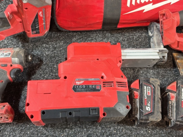 1515985-6 Tool kit - Drill, circular saw, multi-tool, etc. - Milwaukee M18