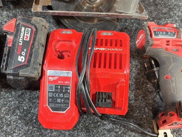 1515985-11 Tool kit - Drill, circular saw, multi-tool, etc. - Milwaukee M18