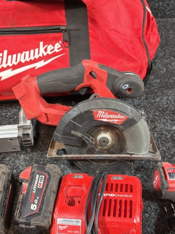 1515985-14 Tool kit - Drill, circular saw, multi-tool, etc. - Milwaukee M18