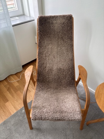 1529317-3 Kontorsinredning - Fåtöljer 2 st Yngve Ekström, skrivbord, m.m.