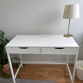 1529317-15 Kontorsinredning - Fåtöljer 2 st Yngve Ekström, skrivbord, m.m.