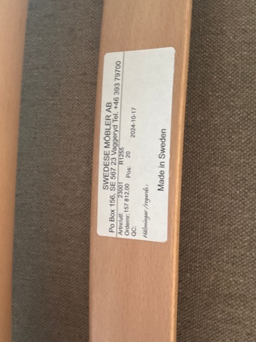 1529318-11 Kontorsinredning - Fåtöljer 2 st Yngve Ekström, skrivbord, m.m.