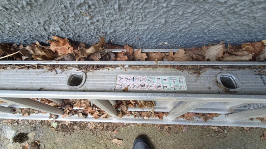 1531780-3 Longer ladder