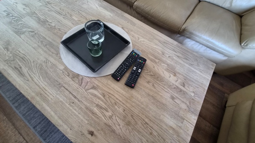 1532391-2 TV 55" + remote