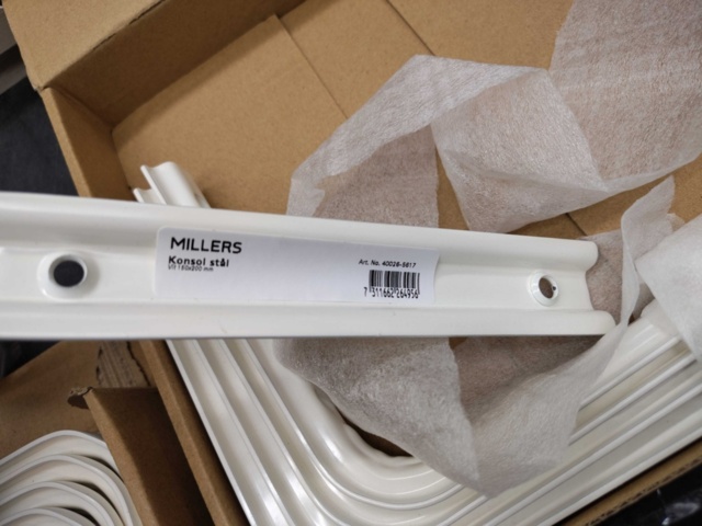 1531064-6 Brackets 29 pcs - Millers, wall brackets, white