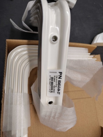 1531064-7 Brackets 29 pcs - Millers, wall brackets, white