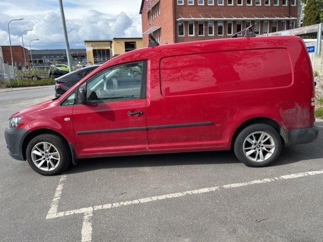 1532404-8 Volkswagen Caddy Maxi Panel Van 1.6 TDI DPF Manual - 2011