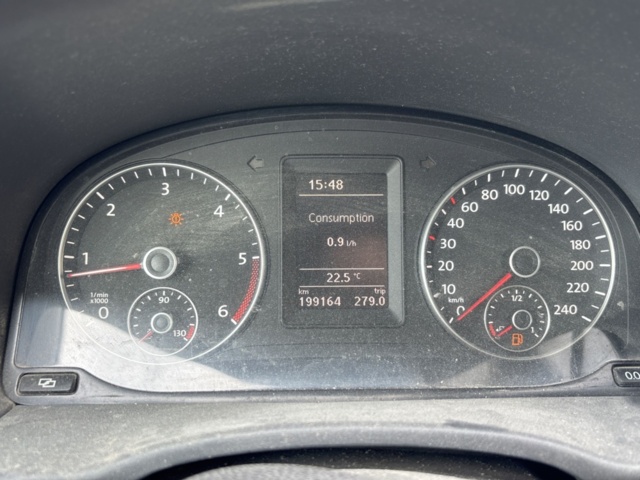 1532404-39 Volkswagen Caddy Maxi Panel Van 1.6 TDI DPF Manual - 2011