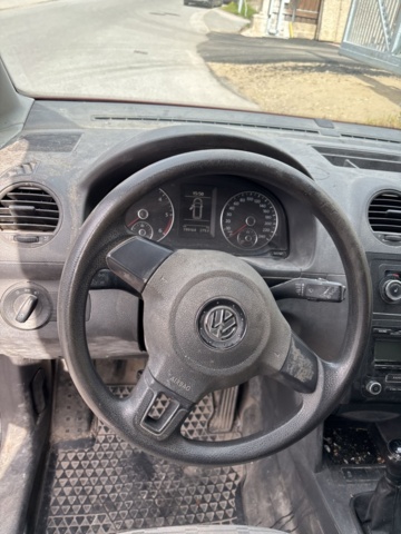 1532404-38 Volkswagen Caddy Maxi Panel Van 1.6 TDI DPF Manual - 2011