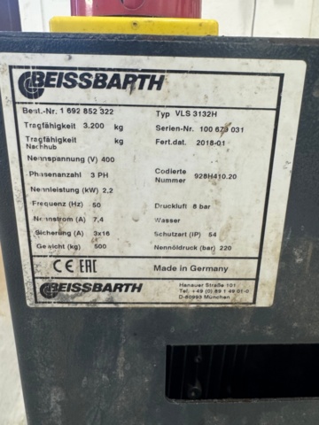 1405756-11 Car lift with control cabinet