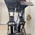 1405756-13 Car lift with control cabinet
