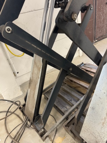 1405756-15 Car lift with control cabinet