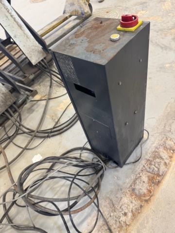 1405756-18 Car lift with control cabinet