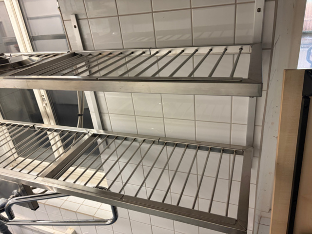 1491544-4 Catering equipment
