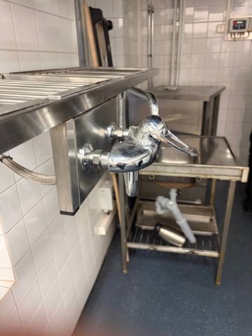 1491544-8 Catering equipment