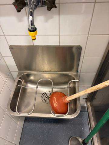 1491544-16 Catering equipment
