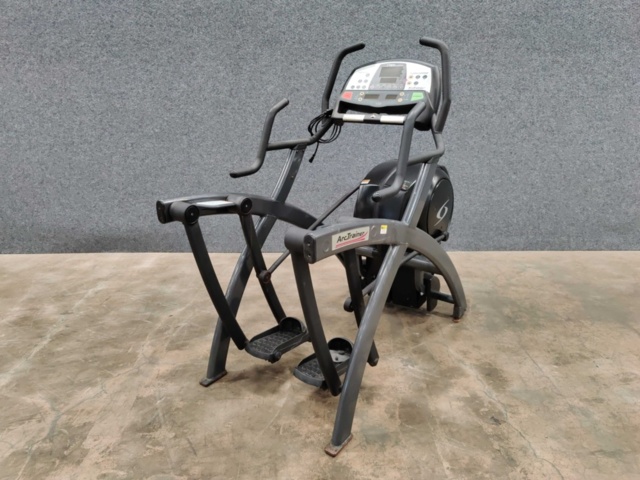 1532406-1 Crosstrainer Cybex ArcTrainer 600A