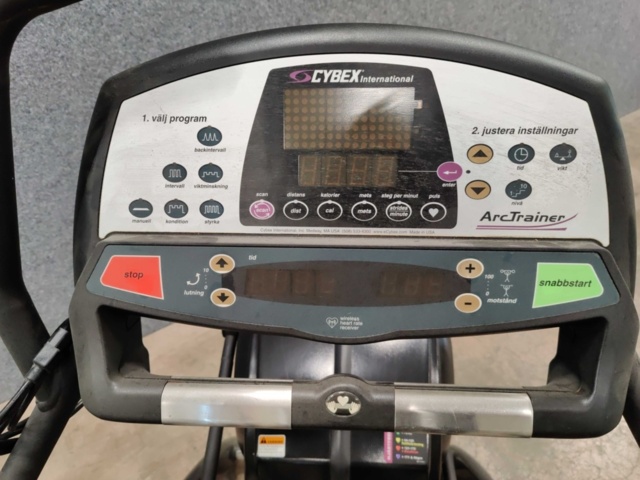 1532406-13 Crosstrainer Cybex ArcTrainer 600A
