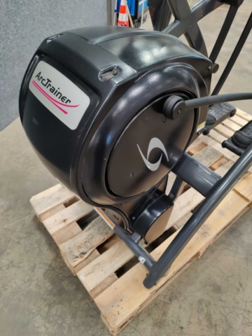 1532406-18 Crosstrainer Cybex ArcTrainer 600A