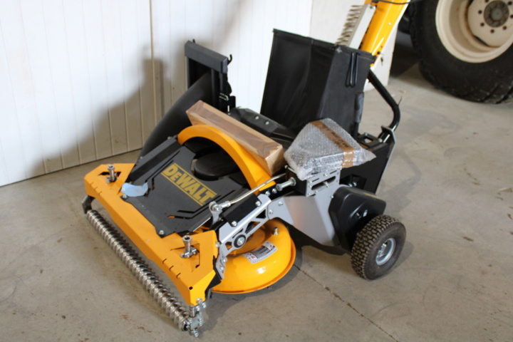 1530612-3 Gräsklippare DeWALT InfiniCut SM34 (demo)