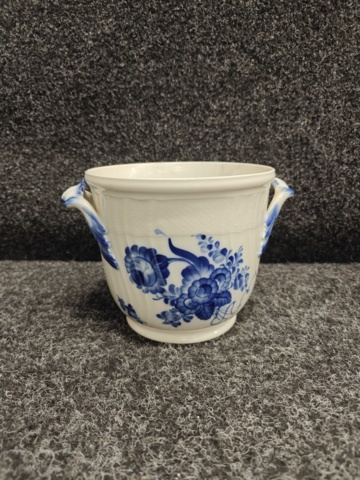 1532471-10 Stoneware mugs from Höganäs & Gustavsberg and Royal Copenhagen ceramic pots