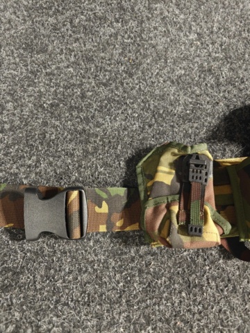 1532472-14 Militär utrustning