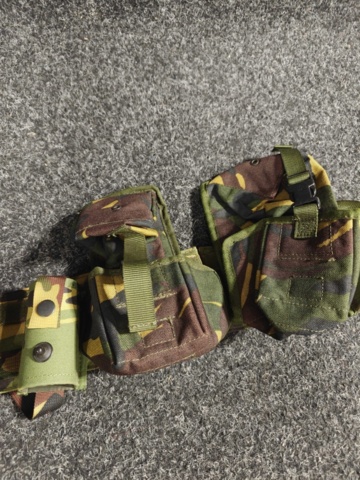 1532472-15 Militär utrustning