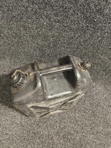 1532473-7 Militärutrustning