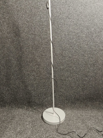 1532481-18 3 st byråer & Golvlampa Ikea Tågarp